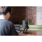Saramonic SR-MV7000 large-diaphragm multipattern USB/XLR condenser microphone